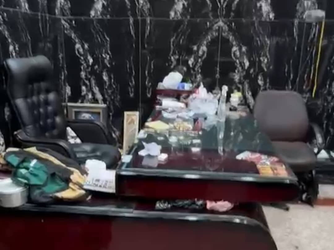 تهاتر مغازه تجاری 22 متری در بازار مسگرها با ملک کلنگی و آپارتمان